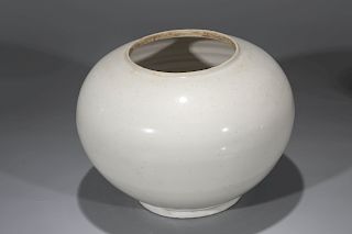 Chinese white glaze porcelain bowl. 