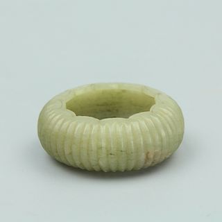 Chinese carved jade water coupe. 
