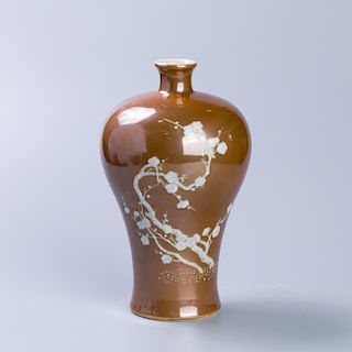 Chinese brown glaze porcelain vase. 