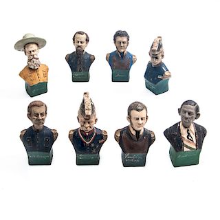 Lote de bustos miniatura de presidentes de México. México - Tlaquepaque, siglo XX. Elaborados en terracota policromada. Piezas: 8