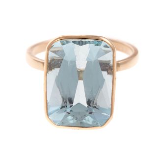 A Ladies Bezel Set Aquamarine Ring in 14K