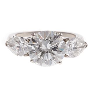 An Impressive 3.75ct Diamond Ring in Platinum