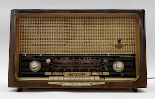 Grundig-Majestic 5088 Multisonic AM/FM Deco Radio