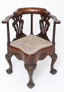 Victorian Carved Wood Corner Chair, Early 20th C.