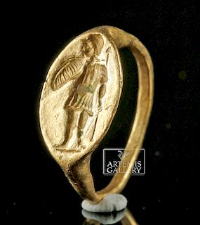Published Italic Gold Ring with Hoplite - 9.2 grams