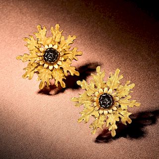 A Pair of Buccellati Tri-Color Gold Thistle Earclips