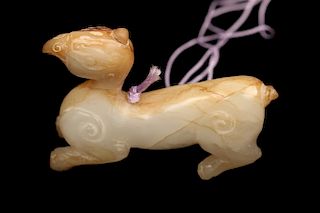 CHINESE ARCHASTIC BEAST CARVING PENDANT