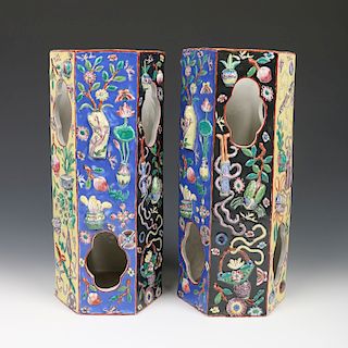 PAIR OF CHINESE FAMILLE-ROSE HAT STANDS, REPUBLIC PERIOD