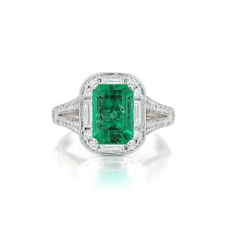 A Colombian Emerald and Diamond Ring