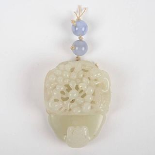 Chinese white jade squirrel and grape part buckle
