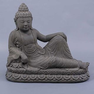 Escultura del Príncipe Siddharta Gautama (Buda). Origen oriental. Siglo XX. Elaborada en piedra de rio.