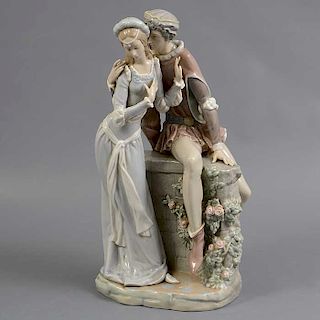 Romeo y Julieta. España. Siglo XX. Elaborados en porcelana Lladró. Acabado brillante.