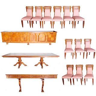 Comedor. Siglo XX. En talla de madera. Decorado con molduras y roleos. Consta de mesa, juego de 12 sillas, cómoda y mesa-consola.