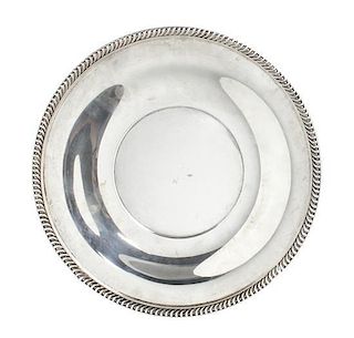 An American Silver Plate, Richard Dimes Company, Diameter 9 5/8 inches.