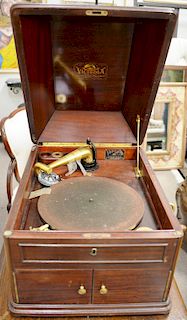 Victor Victrola phonograph, The Talking Machine style VV-XI #1105. ht. 15 in., wd. 21 1/2 in. Provenance: From an estate in Lloyd Ha...