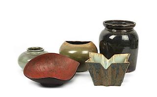 A Group of Five Art Pottery Articles, Height of tallest 7 1/2 inches.
