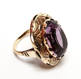 14K Yellow Gold & Faceted Oval Amethyst Ring