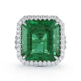 18K Gold 17.39ct. Evergreen Emerald Ring