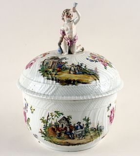 CONTINENTAL HAND PAINTED PORCELAIN COVERED TUREEN