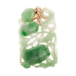 A Jadeite Pendant Late Qing with 14K Gold