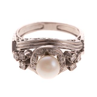 A Ladies Vintage Pearl & Diamond Ring in 18K