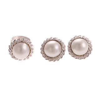 A Ladies Mabe Pearl & Diamond Ring & Ear Clips