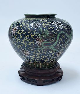 Large Chinese 19th C. enamel decorated jar
