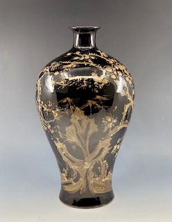 Chinese Kangxi Vase