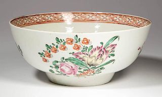 ENGLISH WORCESTER PORCELAIN PUNCH BOWL ON FOOT