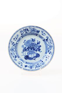 BLUE AND WHITE PORCELAIN DISH