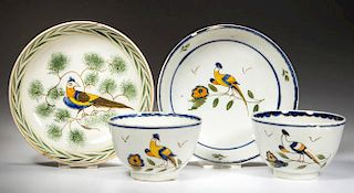 ENGLISH STAFFORDSHIRE POTTERY PEARLWARE PEAFOWL TEA ARTICLES, LOT OF FOUR