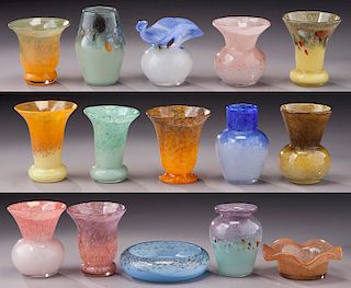 (15) Monart/Vasart cabinet vases,