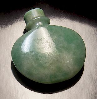 Chinese carved jadeite snuff bottle,