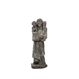 San José con el Niño. México, siglo XX. Talla en cantera. A dos cuerpos. 107 cm de altura.