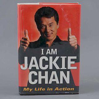 Chan, Jackie. "I am Jackie Chan, My life in action". Estados Unidos: Ballantine books. 1998. Autografiado por el autor en 2018.