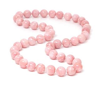 A Pink Opal Bead Necklace, 74.90 dwts.