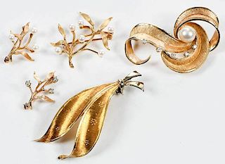 Five Pieces Retro Gold, Pearl & Diamond Jewelry