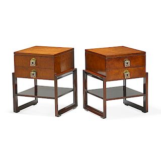 JOHNSON FURNITURE CO. PAIR OF NIGHTSTANDS