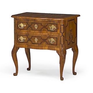 SOUTH GERMAN BAROQUE STYLE WALNUT CHEST OF DRAWERS