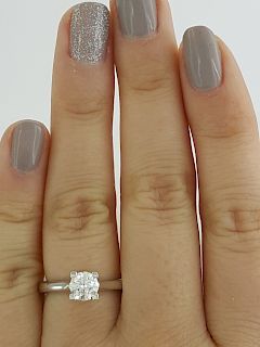 Harry Winston Platinum 0.75 ct Diamond Engagement Ring