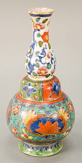 Famille Rose double gourd (huluping) Peranaken vase, China, 18th/19th century, for the British Straits market: Malaysia, Indonesia, Singapore, etc. (r