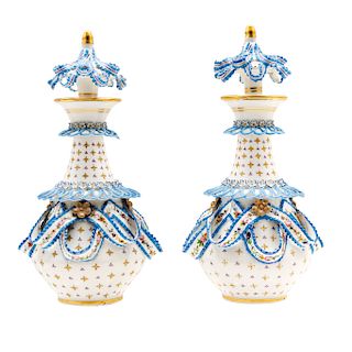 A PAIR OF PERFUME BOTTLES. FRANCE, 19TH CENTURY.