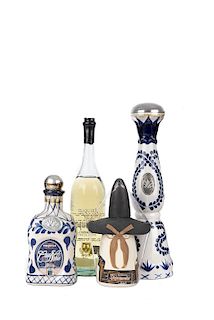 Tequila. Casa noble, Casa Azul, Teporocho y El Conquistador. Total de piezas: 4.