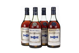 Martell V.S. Cognac. France. Piezas: 4. Una con etiqueta manchada.