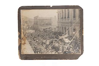 Manifestación Proselitista a favor de Don Matías Rodríguez, para Gobernador del Estado de Hidalgo. Fotografías. Pachuca: 1925. Piezas:2