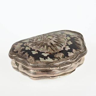 Antique silver inlaid shell-form snuff box