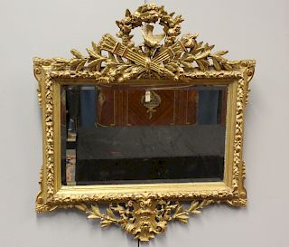Fine Quality and Highly Carved Giltwood Mirror.
