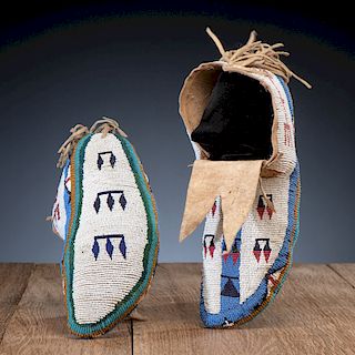 A'aninin [Gros Ventre] Fully Beaded Hide Moccasins