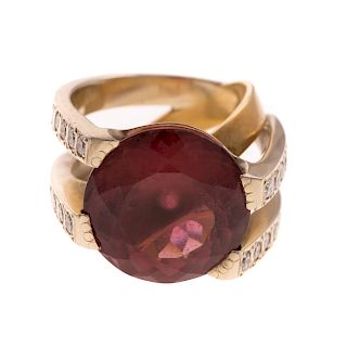 A Ladies Pink Tourmaline & Diamond Ring in 18K