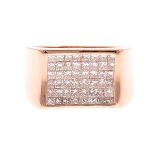 A Gentlemen's Diamond Ring in 14K Gold